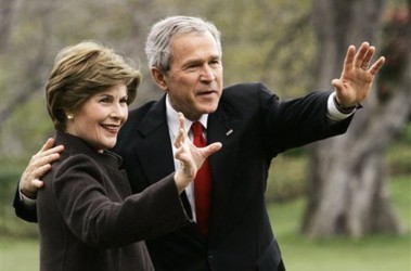 5 грудня 2008, 17:05 Переглядів:   Джордж і Лора Буш