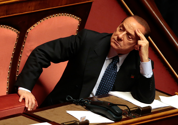 Спецкомісія сенату Італії запропонувала позбавити Берлусконі мандата