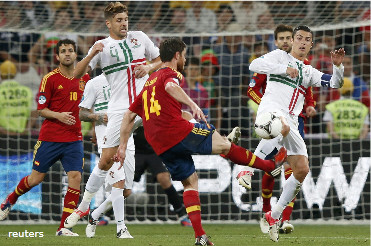 Гол Сеска Фебрегаса в матчі зі збірною Португалії