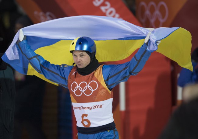 Медаль Абраменко в своєму роді унікальна: він став першим чоловіком в історії незалежної України, який завоював медаль найвищого гатунку на зимових Іграх