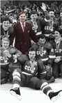 Знаменитий хокейний тренер Віктор Тихонов знав в своєму спортивному житті злети і падіння, грім овацій, свист і улюлюкання