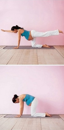 Дивіться пару прикладів вправ йоги для вагітних: