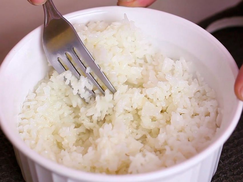 Якими корисними властивостями володіє рис