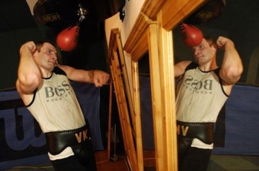11 березня 2008, 19:03 Переглядів:   Віталій Кличко готується до повернення в ринг