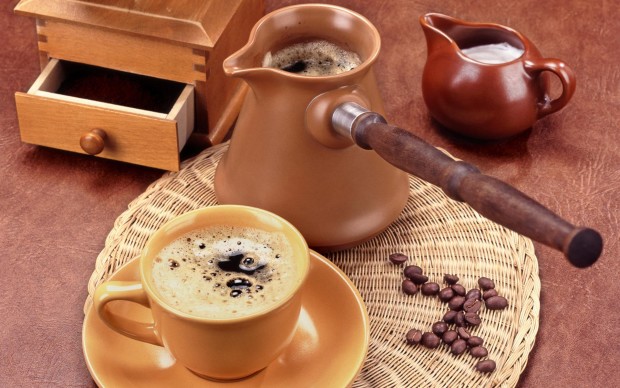 Кава при цукровому діабеті можна пити без цукру, наприклад, приготувавши його по-турецьки