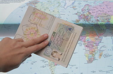 10 листопада 2015 року, 7:50 Переглядів:   Безвізовий режим & nbsp; & nbsp; дасть можливість подорожувати до Європи з біометричним паспортом на термін до трьох місяців